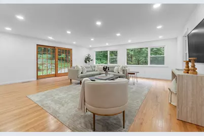 20 Ravenwood Drive, Weston, CT 06883 - Photo 1