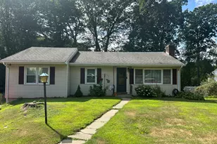 204 Robin Hill Rd, Meriden, CT 06450 - Photo 1