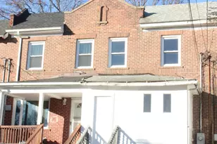 35 Ives St, Waterbury, CT 06704 - Photo 1