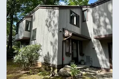 4 Earls Court #E, Farmington, CT 06032 - Photo 1
