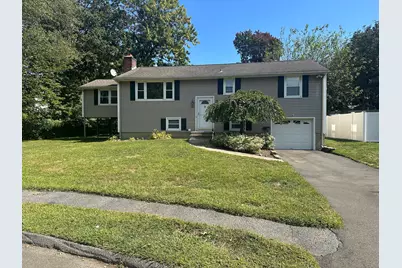 26 Macintosh Road, Norwalk, CT 06851 - Photo 1