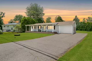 503 Chesterfield Rd, Montville, CT 06370 - Photo 1