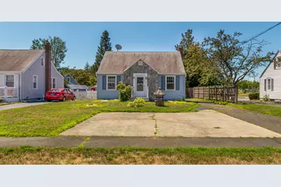 124 Saltonstall Parkway, East Haven, CT 06512 - Photo 1