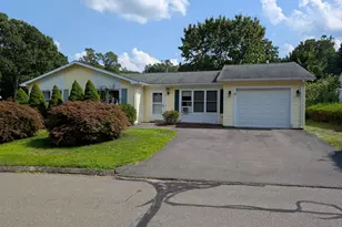 2 Cherokee Run, Bristol, CT 06001 - Photo 1