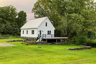 15 N Brook St, Hampton, CT 06247 - Photo 1