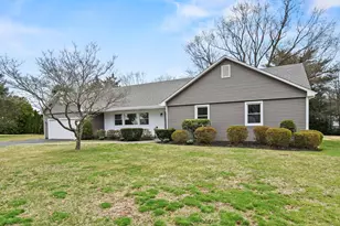 25 Delahunty Dr, Southington, CT 06489 - Photo 1