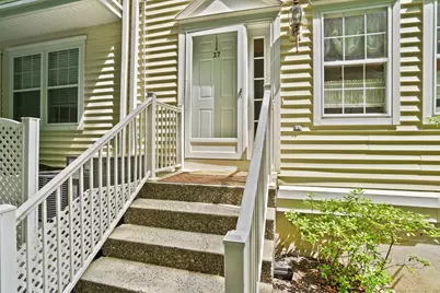 633 Danbury Road #APT 27, Ridgefield, CT 06877 - Photo 1