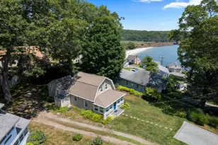 4 Seaview Rd, Old Lyme, CT 06371 - Photo 1