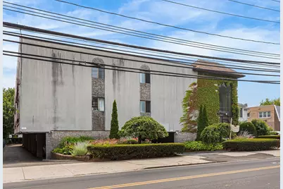 697 Cove Road #APT 2C, Stamford, CT 06902 - Photo 1