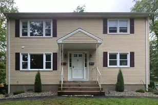 14 Lownds Dr, Windsor Locks, CT 06096 - Photo 1