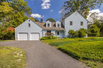 26 Surrey Lane, Southbury, CT 06488 - Photo 1