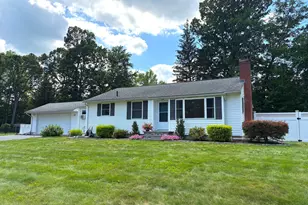 12 Shady Oak Dr, Enfield, CT 06082 - Photo 1