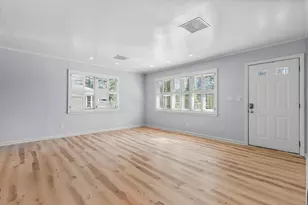 37 Tarinelli Cir, Bridgeport, CT 06606 - Photo 1