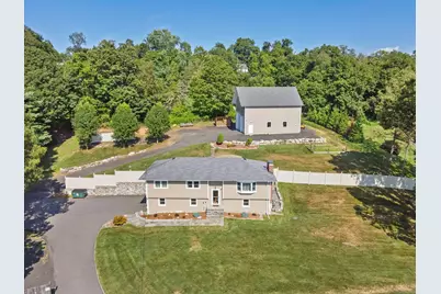 17 Stony Brook Road, Brookfield, CT 06804 - Photo 1