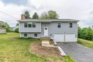 55 Mohegan Rd, Groton, CT 06340 - Photo 1