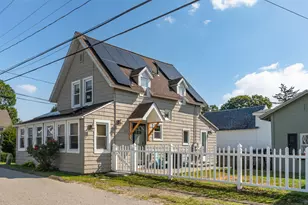 25 Broadway, East Lyme, CT 06357 - Photo 1