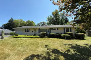 125 Curve Hill Rd, Cheshire, CT 06410 - Photo 1