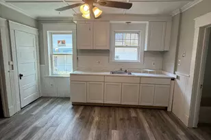 424 Washington St, Middletown, CT 06457 - Photo 1