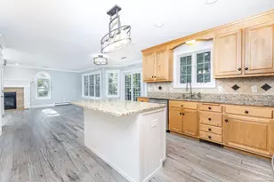 131 Bella Vista Ln, Manchester, CT 06040 - Photo 5