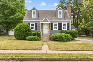 30 Lucian St, Manchester, CT 06040 - Photo 1