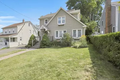 95 Brookfield Street, Manchester, CT 06040 - Photo 1