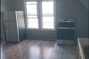 137 Adelaide St, Hartford, CT 06114 - Photo 1