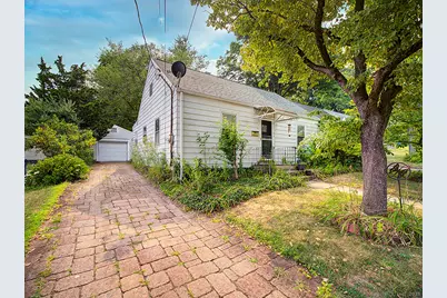 42 Palmer Avenue, Hamden, CT 06514 - Photo 1