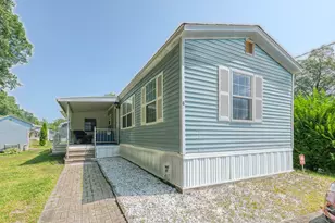 8 Sycamore Rd, Southington, CT 06489 - Photo 1