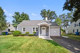 21 Oakwood Manor, Cromwell, CT 06416 - Photo 1