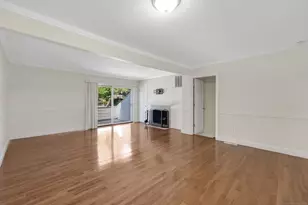 231 Cottonwood Rd, Newington, CT 06111 - Photo 9