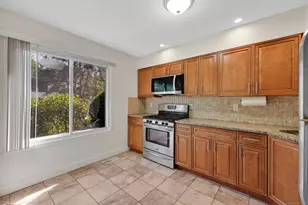 231 Cottonwood Rd, Newington, CT 06111 - Photo 5