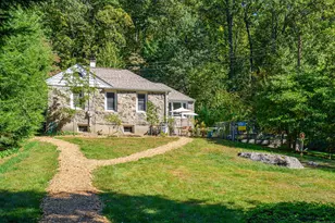 8 Satterlee Rd, New Fairfield, CT 06812 - Photo 1