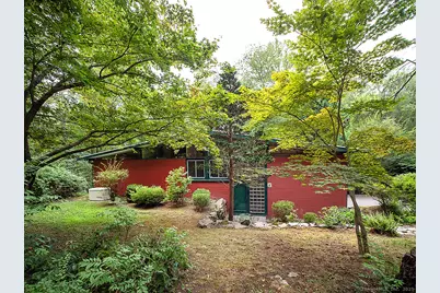 30 Barberry Lane, Woodbridge, CT 06525 - Photo 1