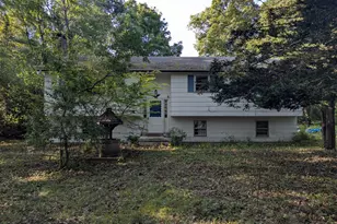 20 Quiet Woods Rd, East Hampton, CT 06424 - Photo 1