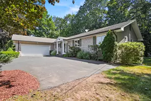 1016 Split Rock Rd, Cheshire, CT 06410 - Photo 1