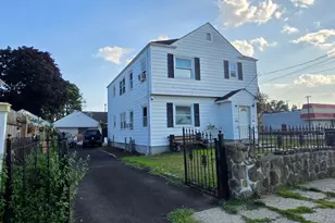 44 Locust St, Bridgeport, CT 06610 - Photo 1