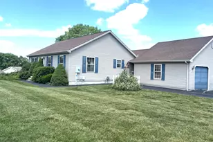 13 Oriole Dr, Killingly, CT 06239 - Photo 1