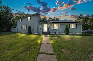 85 Spencer Dr, Middletown, CT 06457 - Photo 1