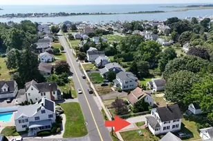 91 Grove St, Clinton, CT 06413 - Photo 1