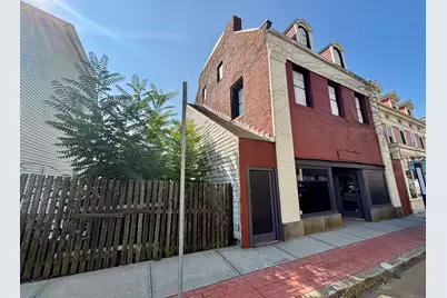 130 Bank Street, New London, CT 06320 - Photo 1