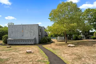 27 Redwood Dr, East Haven, CT 06513 - Photo 1