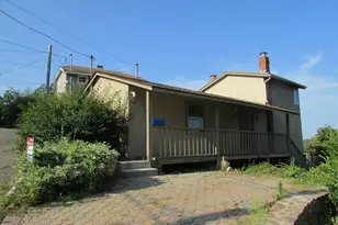 102 Riverview Ave, Branford, CT 06405 - Photo 1