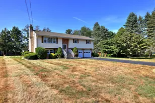 25 Zephyr Rd, Trumbull, CT 06611 - Photo 1