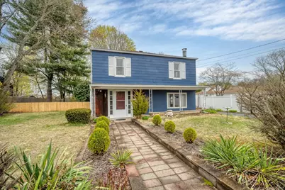 9 Woodlawn Court, Waterford, CT 06385 - Photo 1