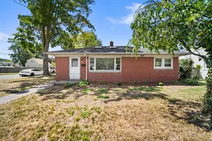1820 Dean St, New Haven, CT 06512 - Photo 1