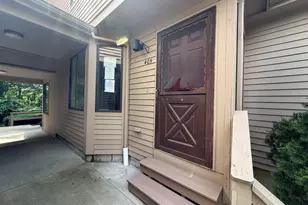 210 Treadwell St, Hamden, CT 06517 - Photo 1
