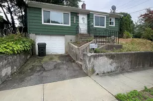 140 Norwood Ave, New London, CT 06320 - Photo 1