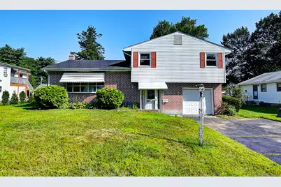 6 West Maxwell Drive, West Hartford, CT 06107 - Photo 1