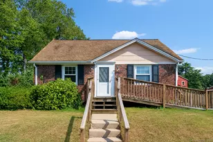 2 Lorenzo Pl, Bristol, CT 06010 - Photo 1