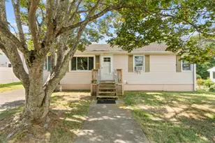 10 Cedar St, Waterford, CT 06385 - Photo 1